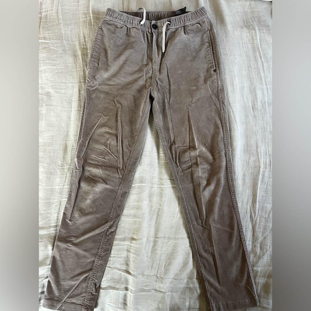 Men's Vuori Optimist Corduroy Pants Small